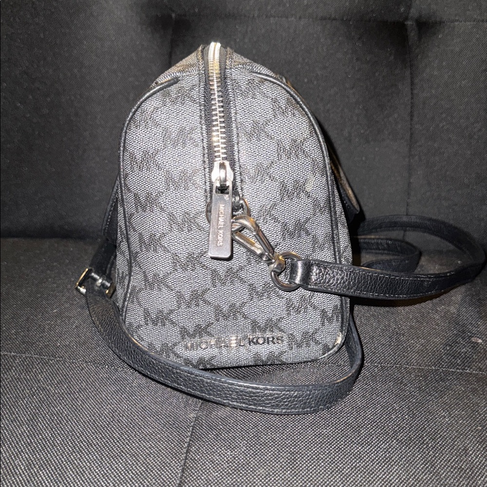 Michael Kors Monogram Black and Gray Satchel - Picture 2 of 9